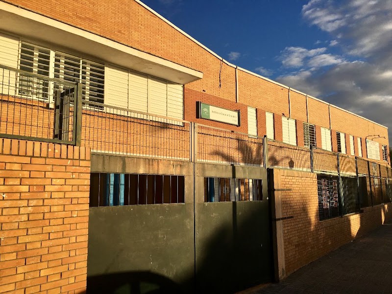 Puerta del IES El Arrabal