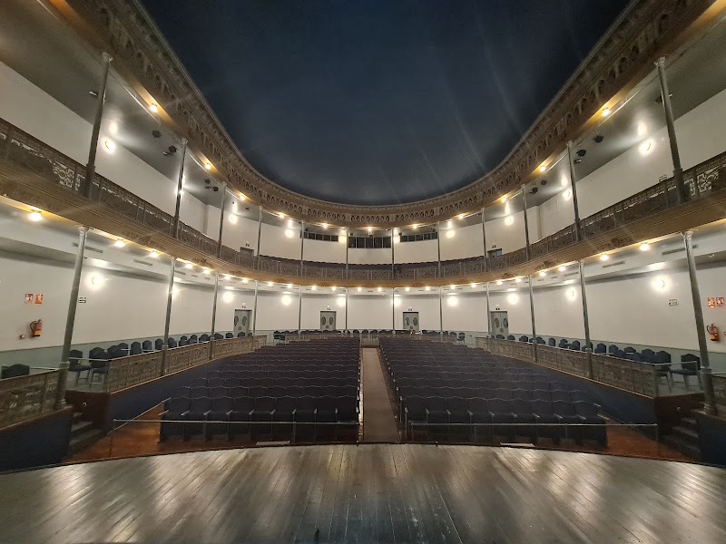 Teatro Municipal Enrique de la Cuadra