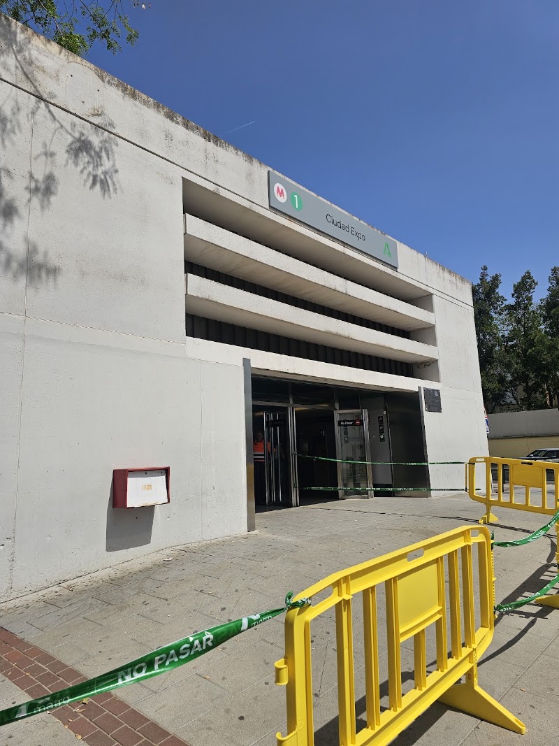 Estación de Metro Ciudad Expo